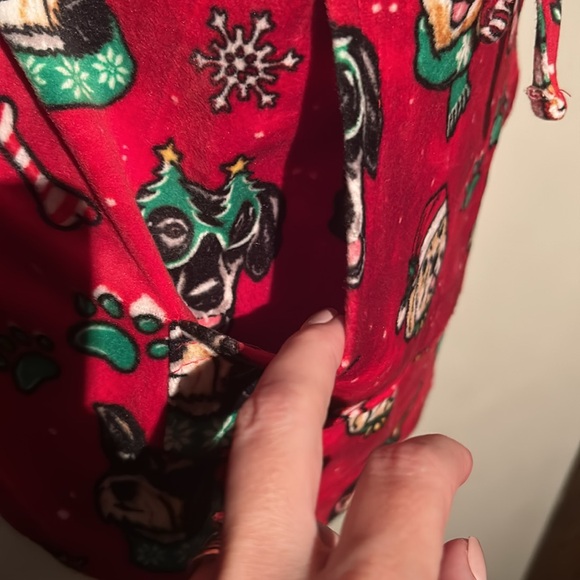 No Boundaries Christmas Red and Green Hoodie NWT size large - Picture 4 of 5